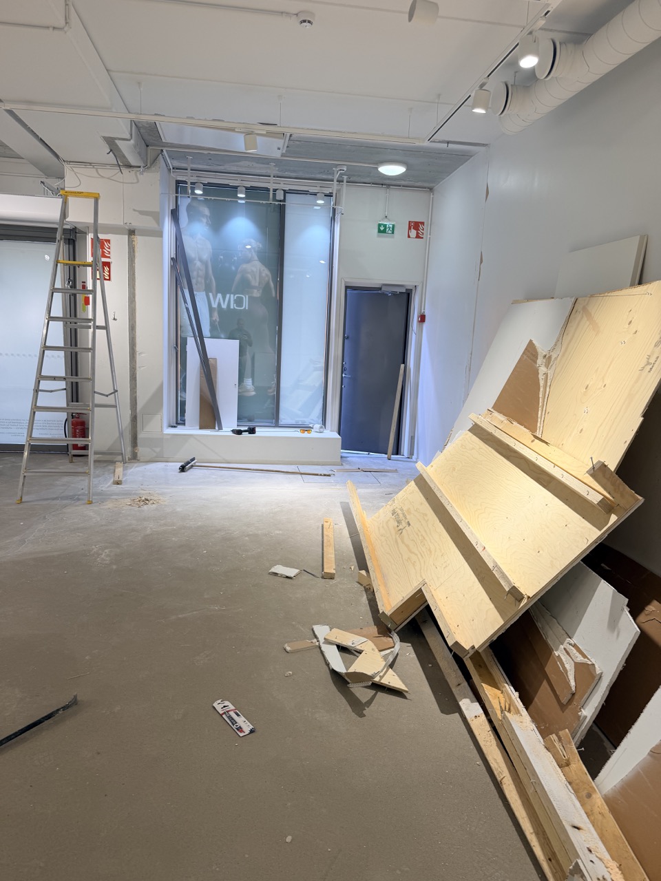 ICANIWILL – Helsinki Outlet – Myymälärakentaminen – kuva 1